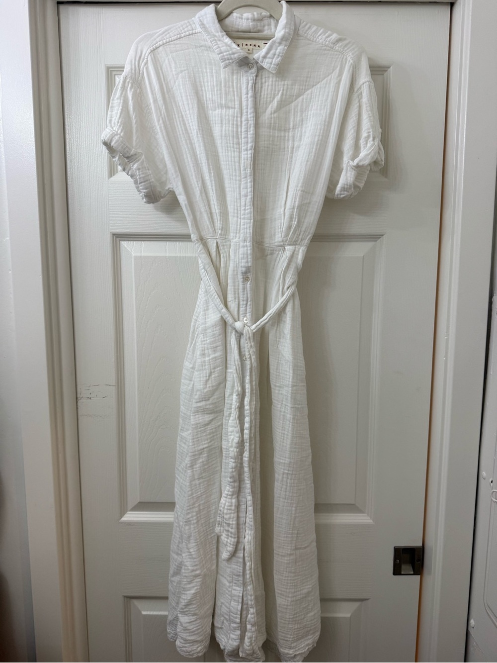 XiRENA White Cotton Gauze Maxi Shirt Dress with Tie
